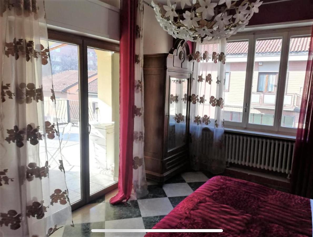 Yellow House Apartment Turin Bagian luar foto