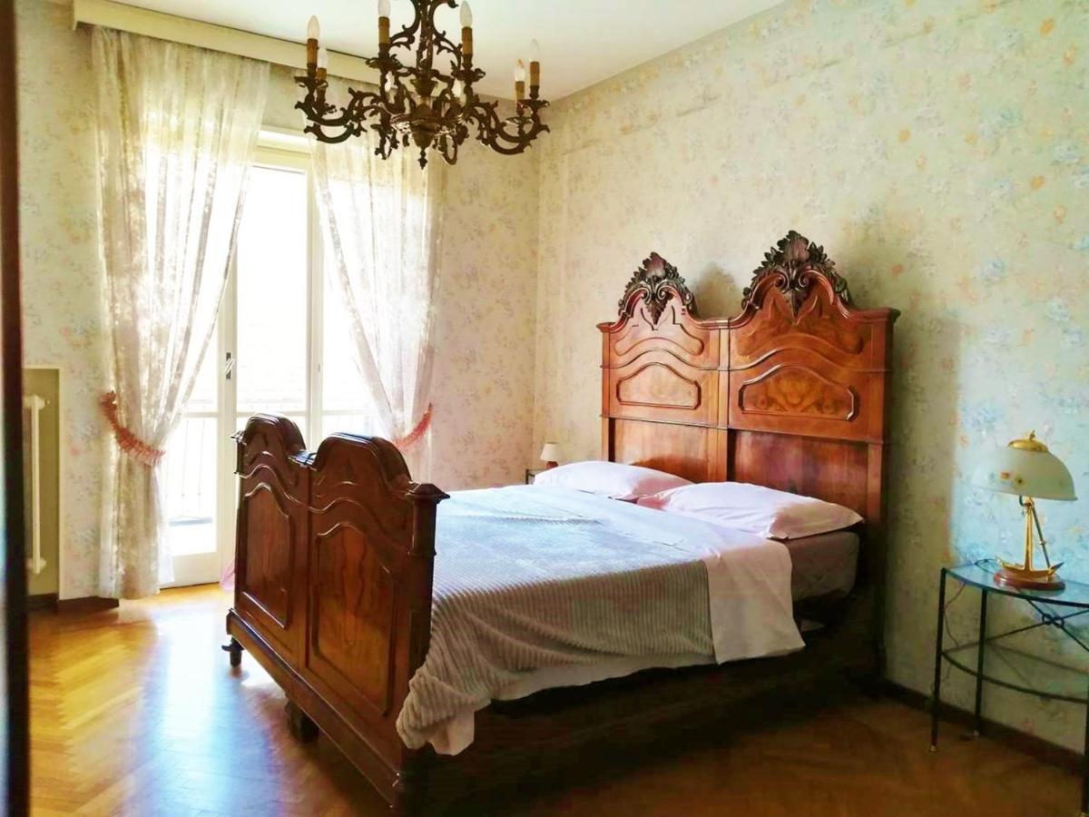 Yellow House Apartment Turin Bagian luar foto